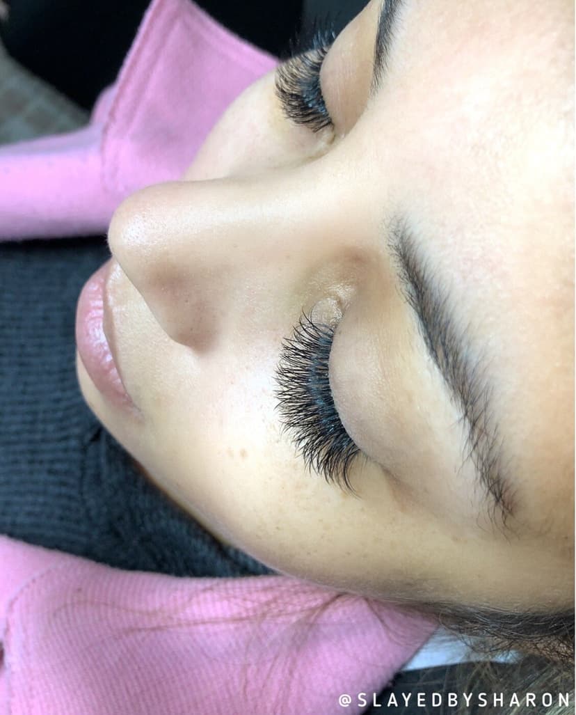 Volume lash extensions