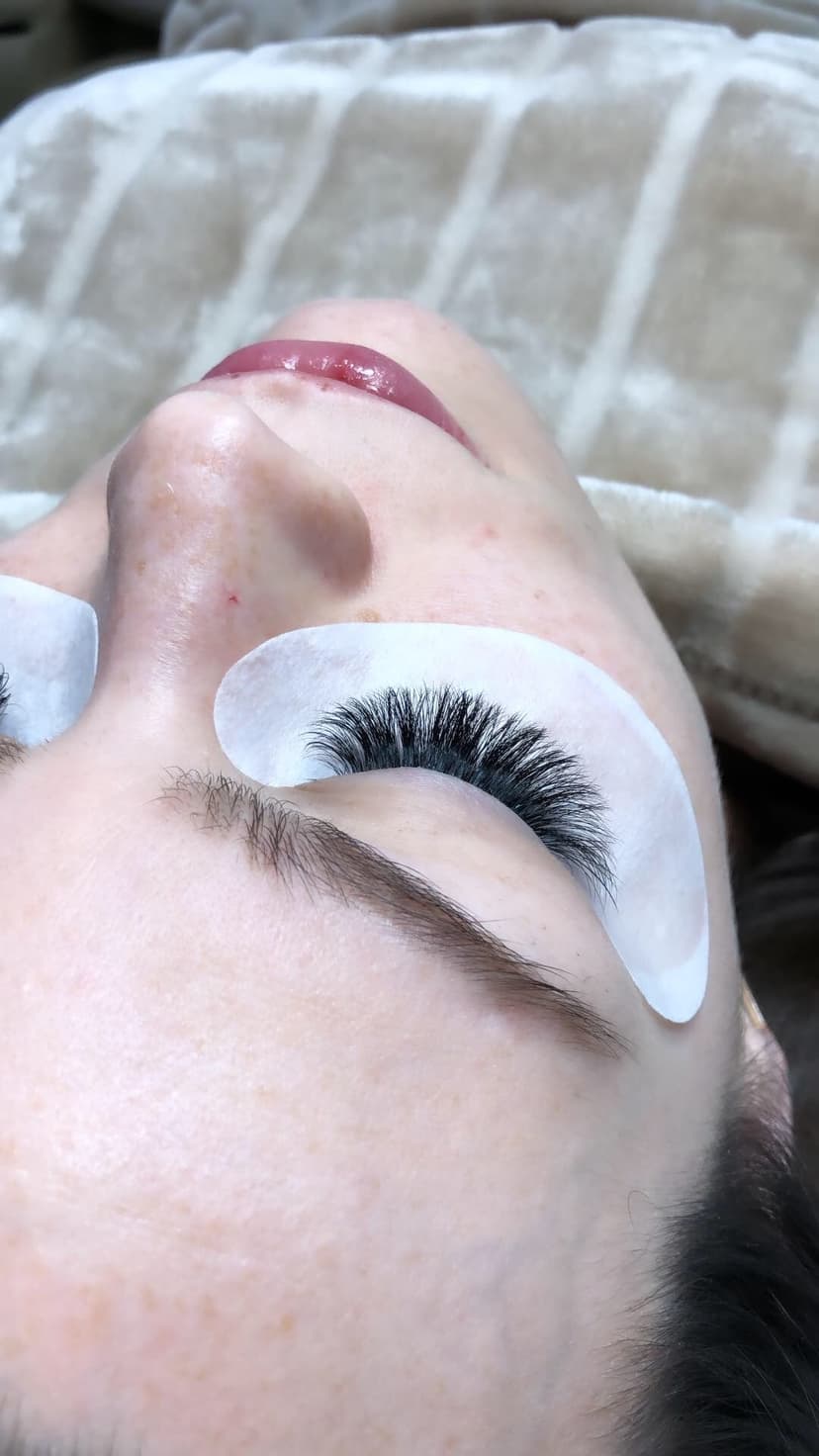 Volume lashes top view